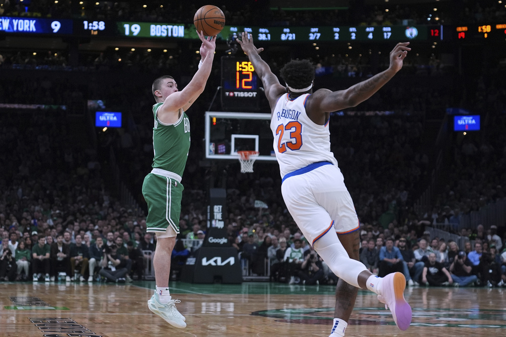 The Knicks never moved Mitchell Robinson. Now he’s moving Celtics series