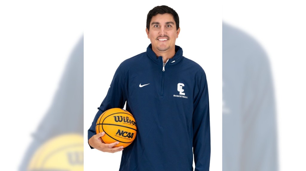 Austin Loeb the new boys basketball head coach at Crean Lutheran – Orange County Register