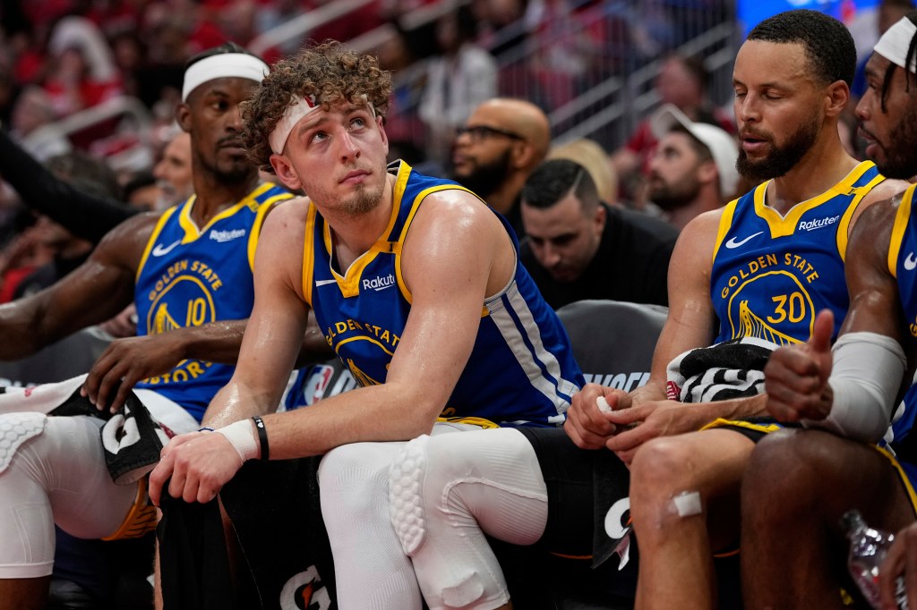 Warriors demolished by desperate Rockets in Game 5