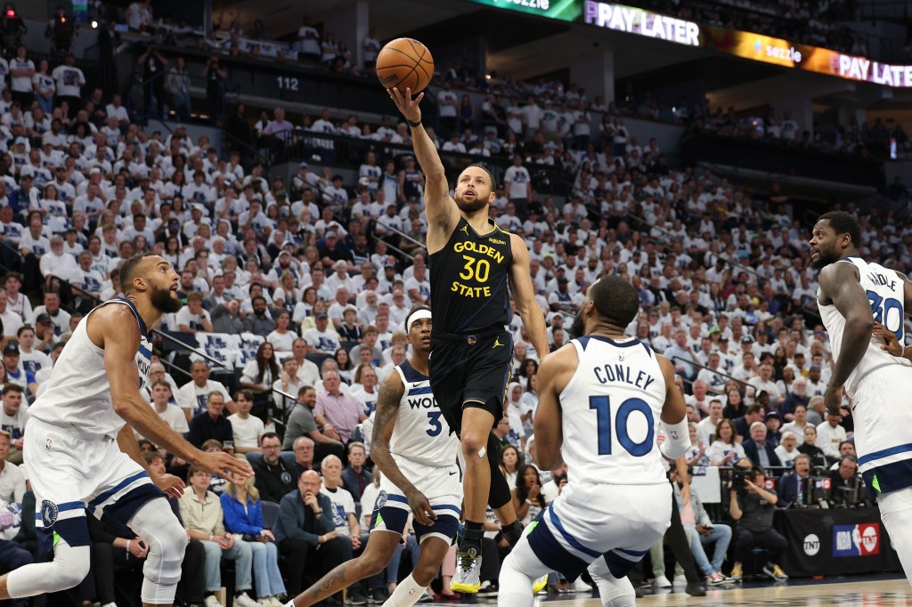 'Hard to imagine' Warriors star plays in Game 2