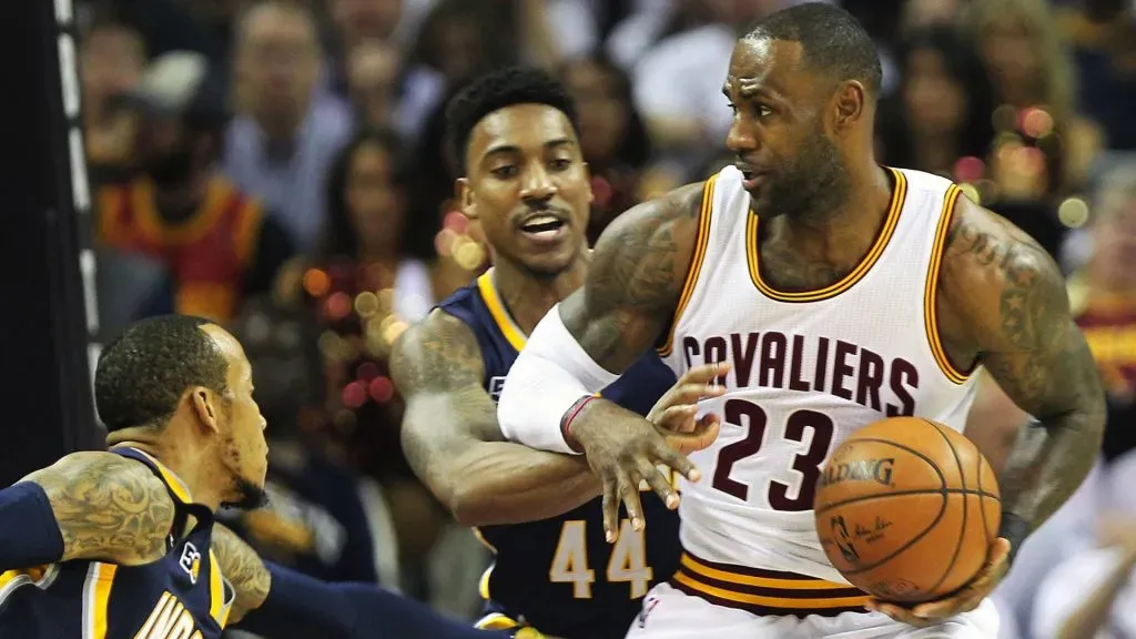 Jeff Teague playing against LeBron James