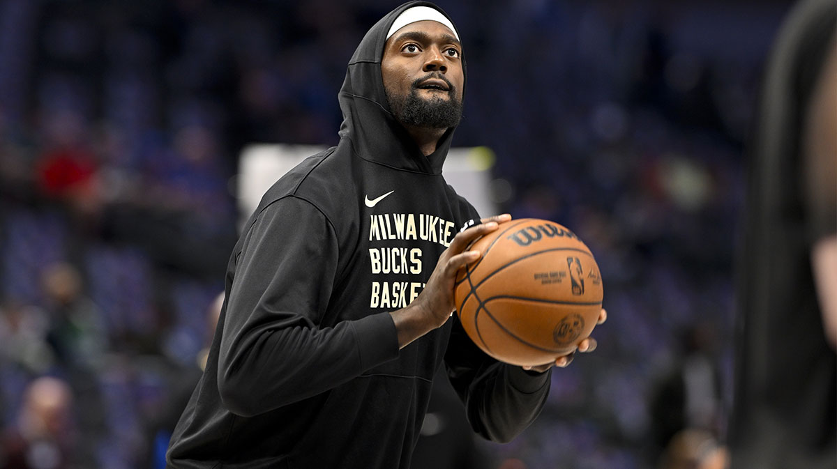 Milwaukee Bucks forward Bobby Portis (9) warms up before the game between the Dallas Mavericks and the Milwaukee Bucks at the American Airlines Center.
