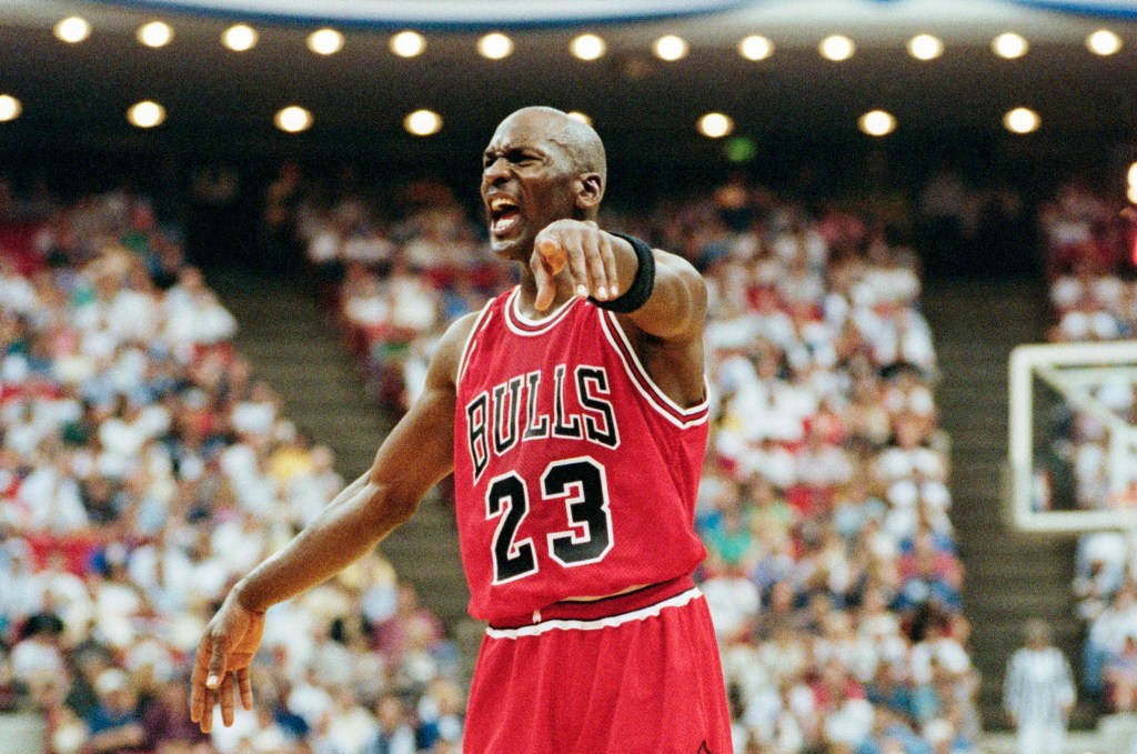 Michael Jordan wears No. 23 for the first time since his retirement – Chicago Tribune
