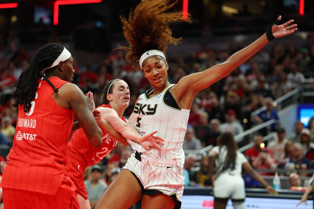 Chicago Sky lose season opener to Indiana Fever 93-58