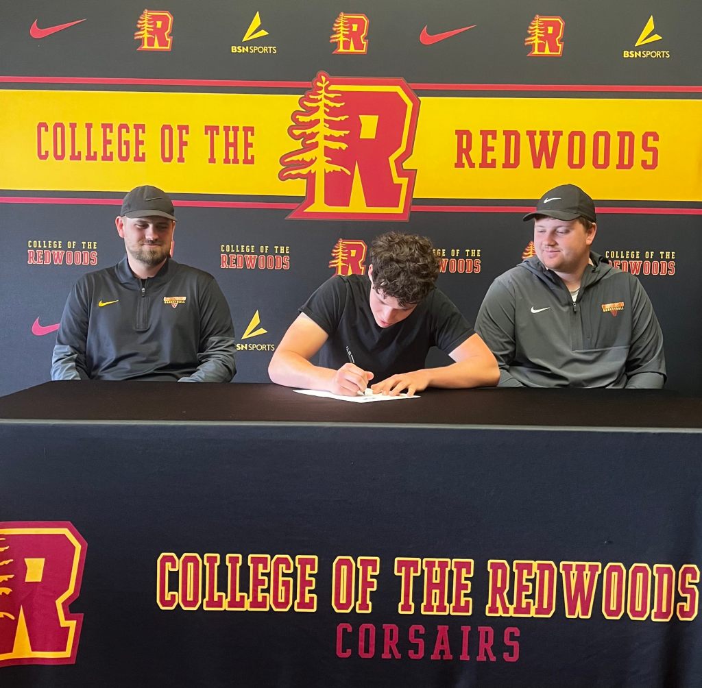 Arcata’s Vallerga commits to play basketball at College of the Redwoods – Times-Standard