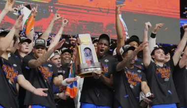 Trump hosts NCAA men's basketball champion Florida Gators