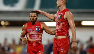 Back-up called in as Suns consider resting players in Top End heat