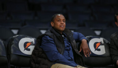 Kings "finalizing deal" to make BJ Armstrong new assistant GM