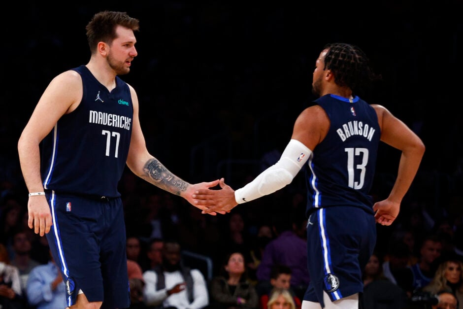 Dallas Mavericks v Los Angeles Lakers