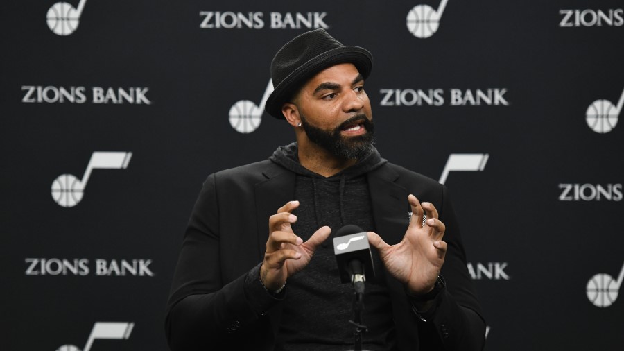 Carlos Boozer before being honored by the Utah Jazz