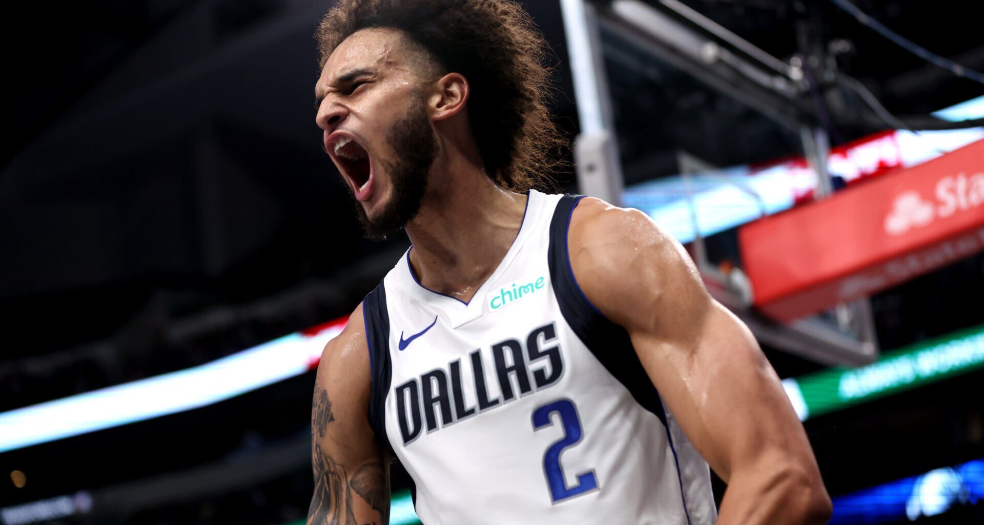 Dallas Mavericks fans left shocked after image suggests Dereck Lively II has had impressive growth spurt