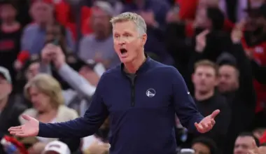 Steve Kerr makes announcement on future with Warriors after massive coaching failure image