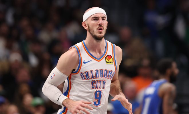Alex Caruso Plays a Crucial Role in Thunder Playoff Success – The Lead
