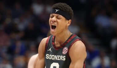 Jeremiah Fears #0 of the Oklahoma Sooners