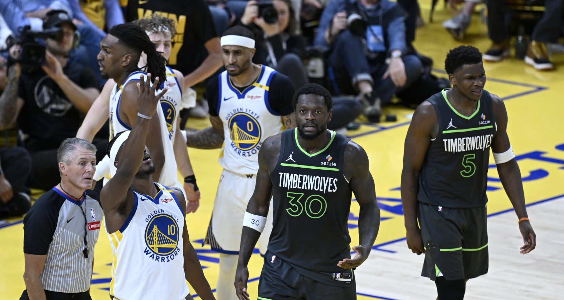 Julius Randle on what he was thinking when the Minnesota Timberwolves were losing heading into fourth quarter of Game 3
