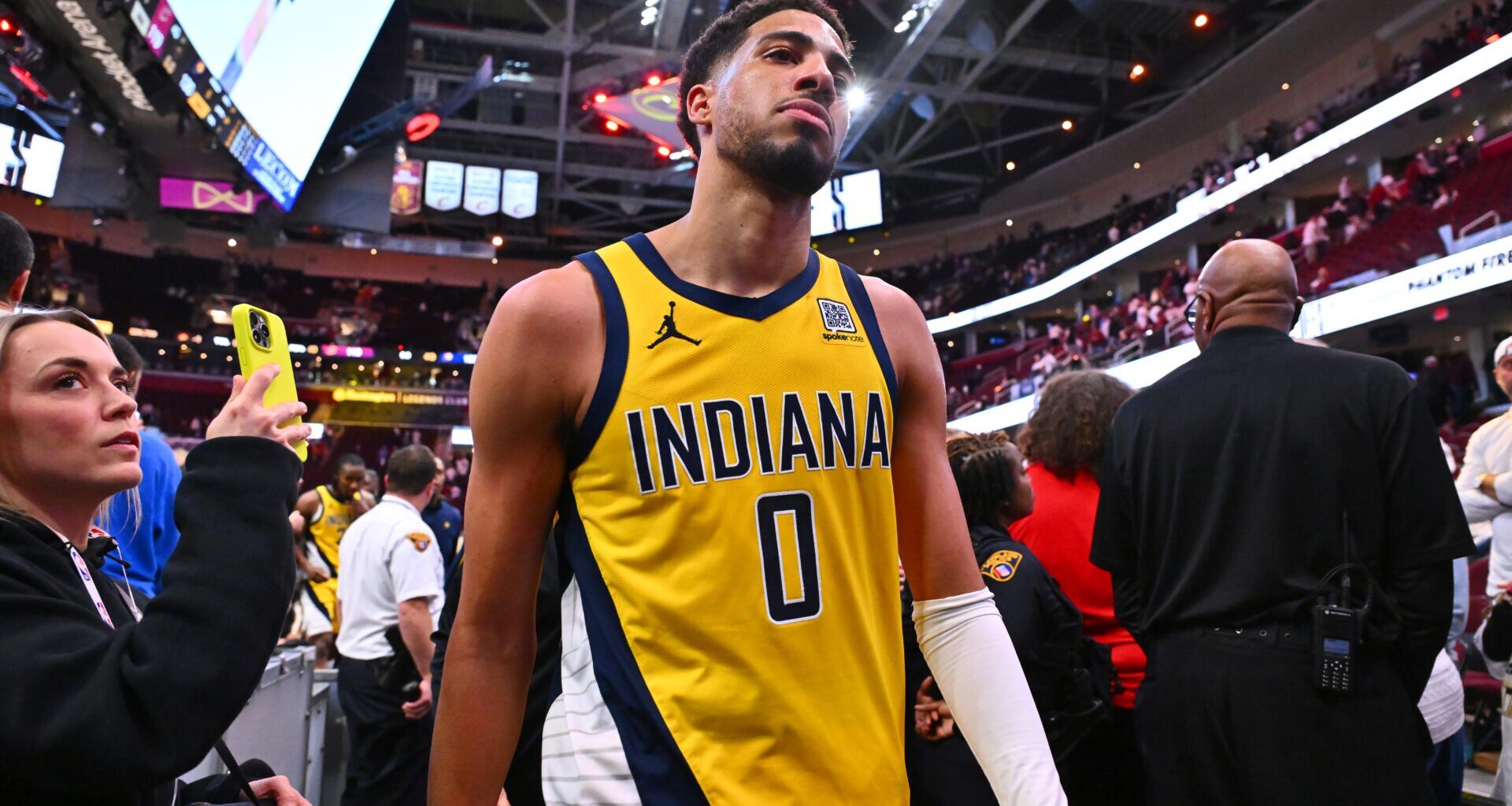 NBA fans are in total agreement over Tyrese Haliburton’s performance in Pacers’ Game 3 loss, ‘Must still be…’