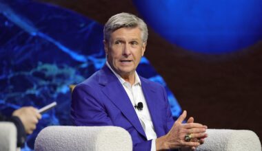 Dallas Mavericks CEO Rick Welts holds firm on vision for new arena, entertainment district