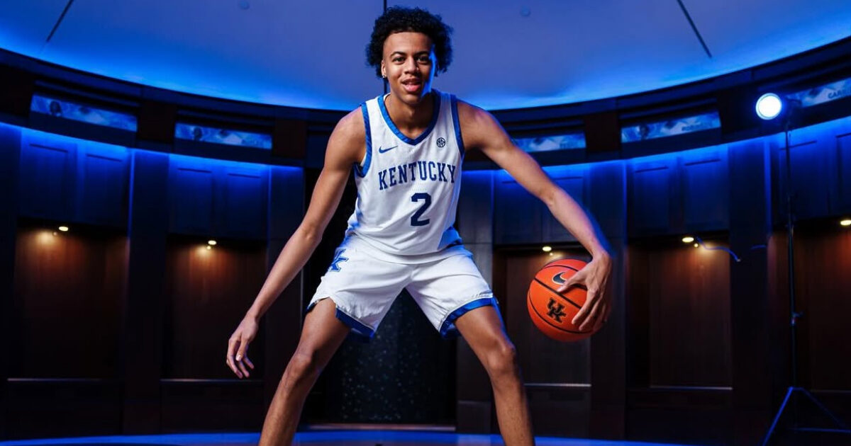 THUMBNAILS - 11 Personnel