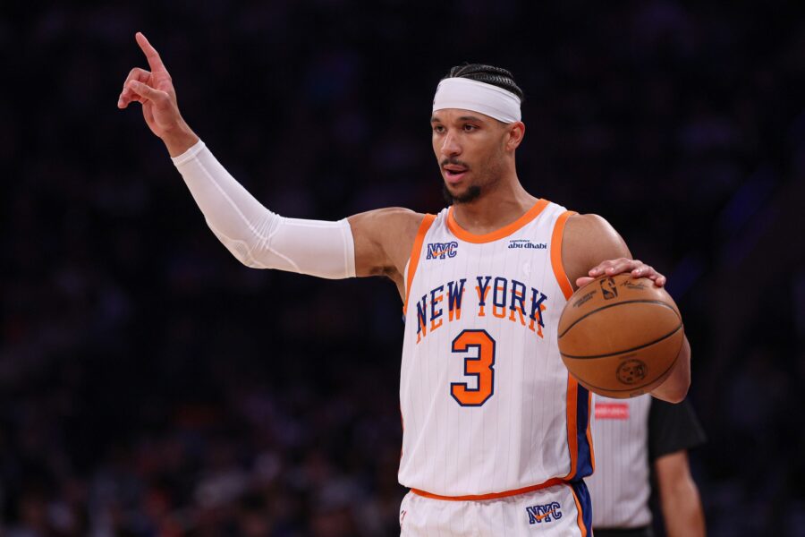 Knicks Notes: Game 6, Hart, Towns, Players' Meeting