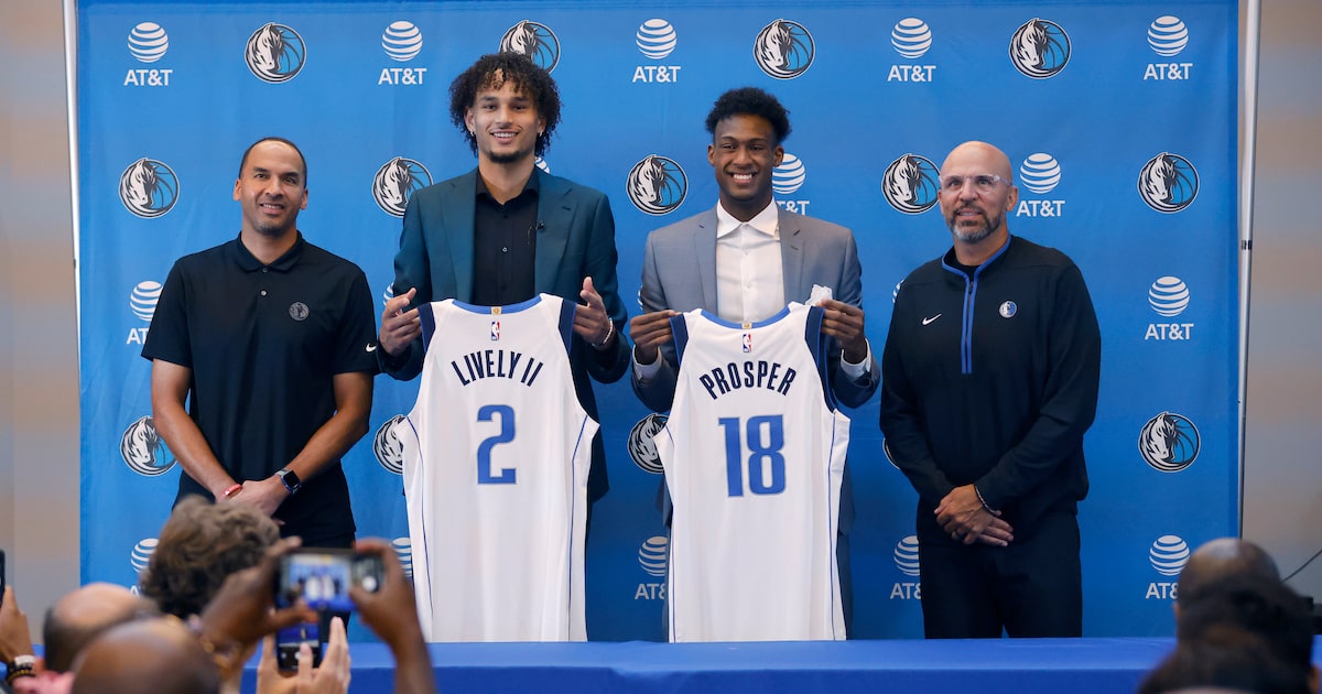 What draft picks do the Mavericks have through 2031?
