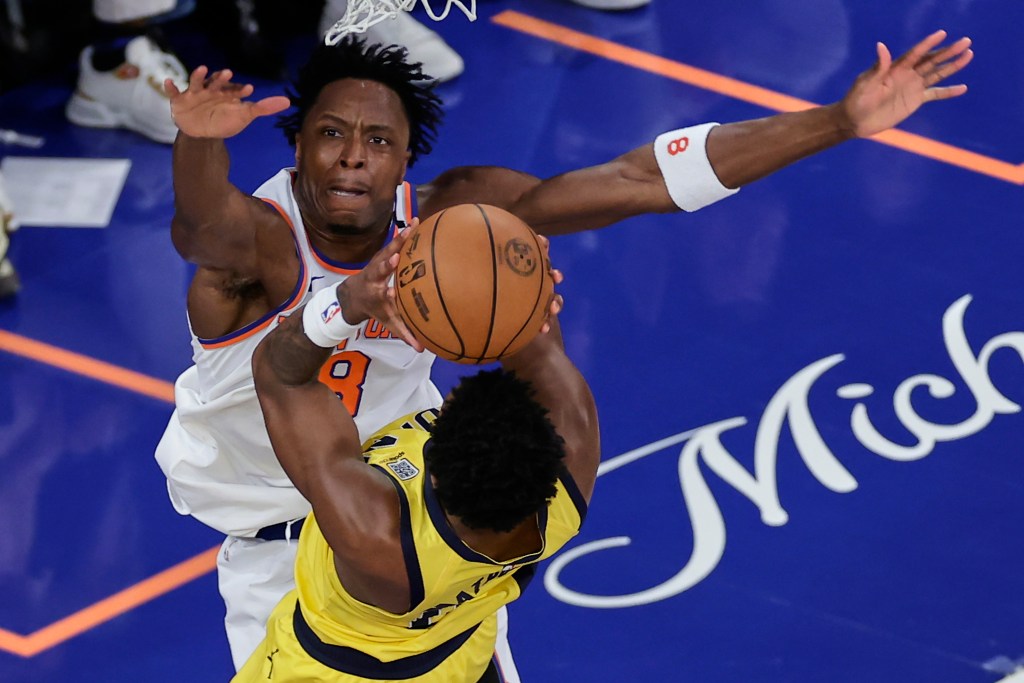 OG Anunoby defends against Bennedict Mathurin during the Knicks' 138-135 overtime loss to the Pacers in Game 1 of the Eastern Conference finals on May 21, 2025.