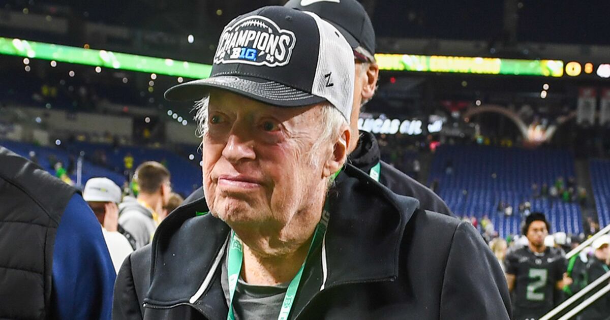 Nike co-founder Phil Knight ‘no longer interested’ in buying Portland Trail Blazers