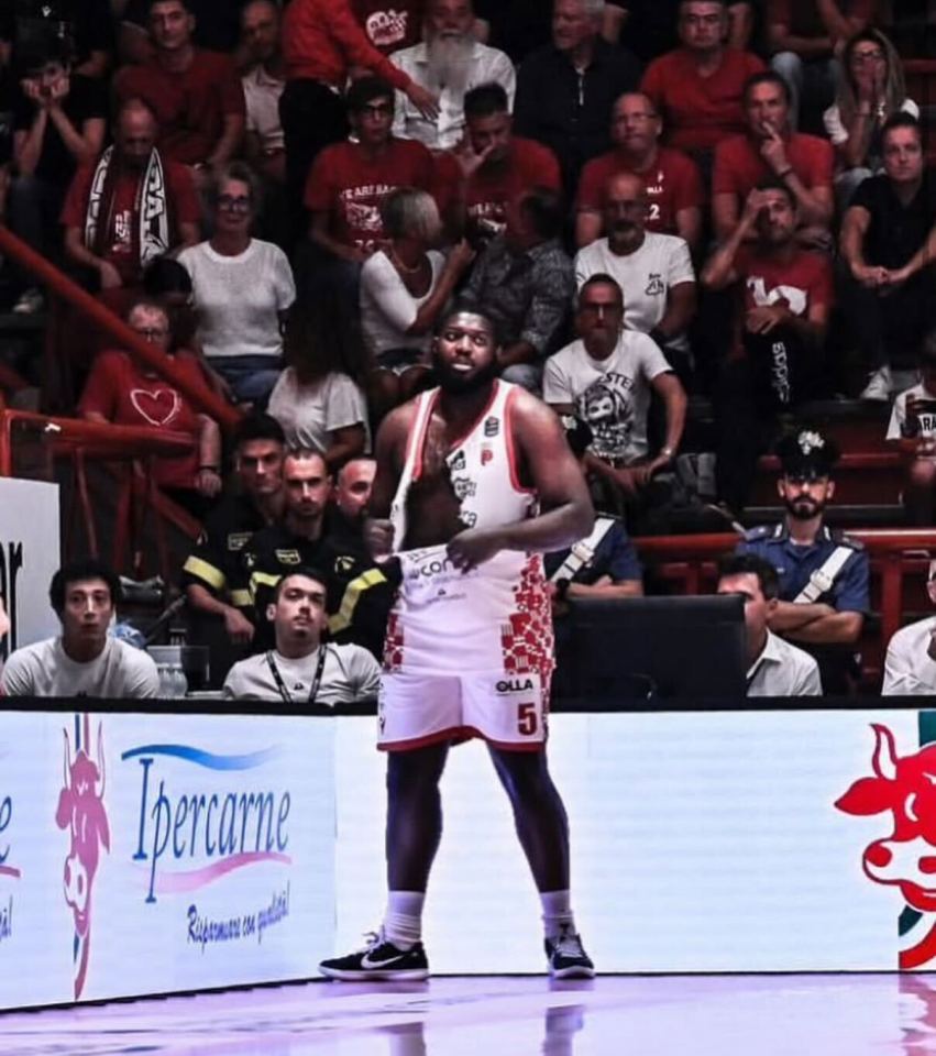 Paschall tore his shirt off during his debut for Pistoia in September 2024