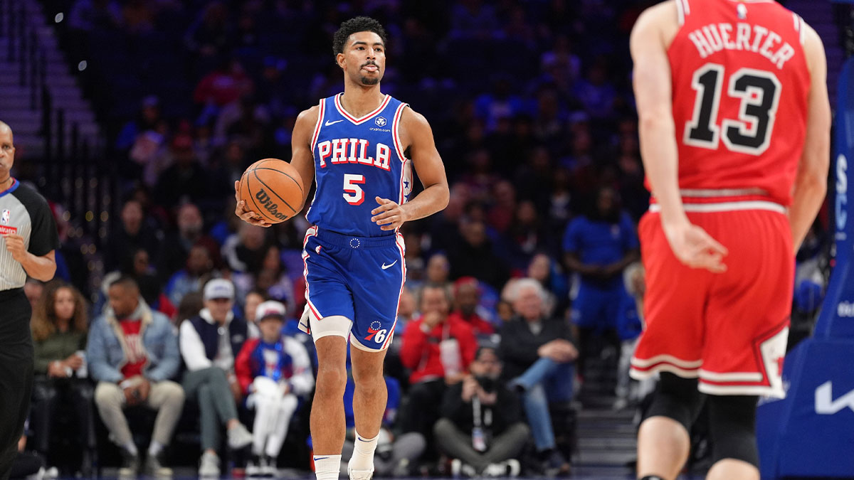 Philadelphia 76ers guard Quentin Grimes (5) controls the ball against the Chicago Bulls in the first quarter at Wells Fargo Center.