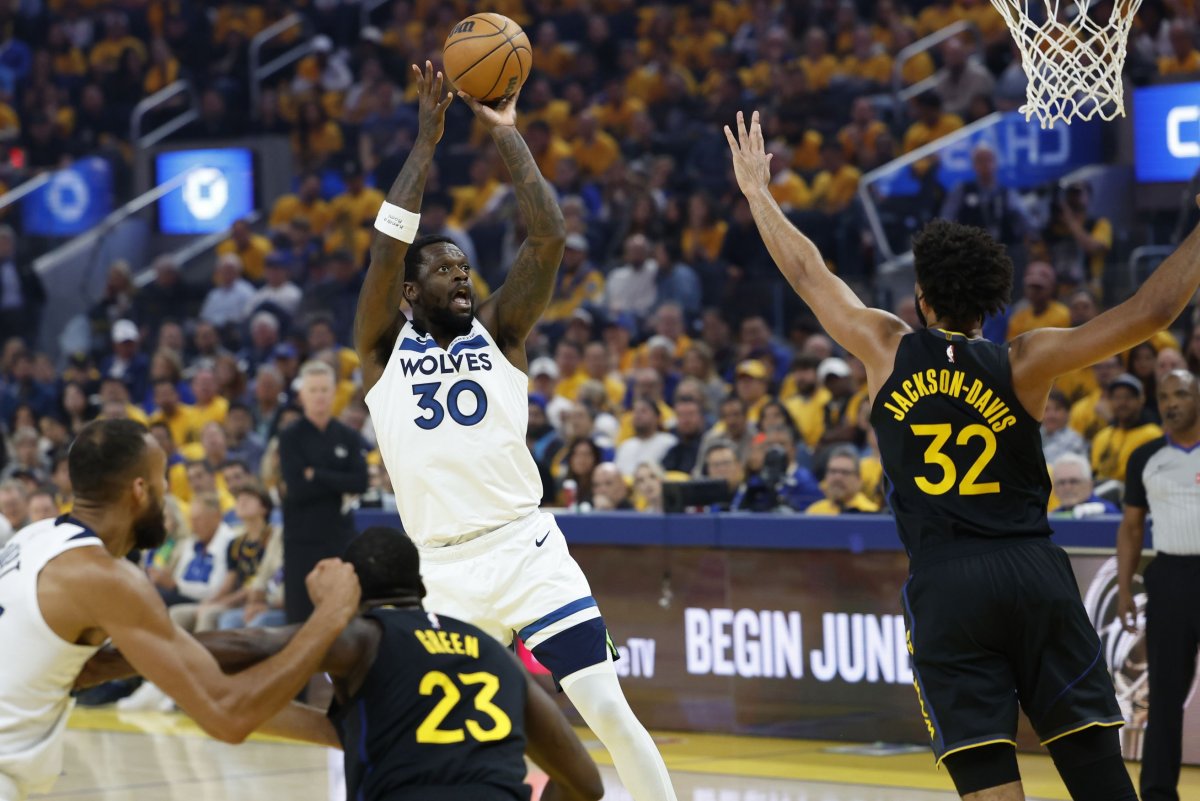 Randle, Edwards help Timberwolves push Warriors to brink of playoff elimination
