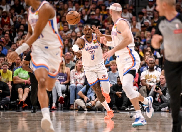 Jalen Williams (8) of the Oklahoma City Thunder pushes the...