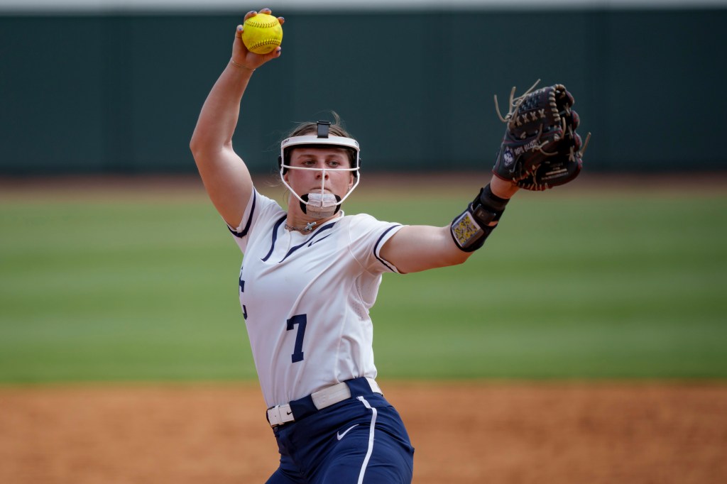 LSU eliminates UConn softball in NCAA Tournament, 4-0