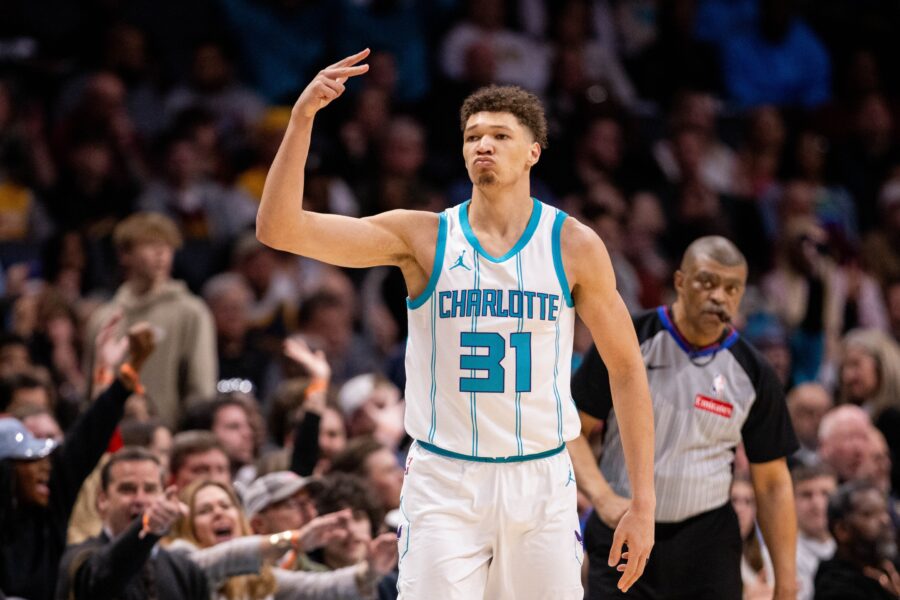 Southeast Notes: Hornets, Mitchell, Burks, Hawks