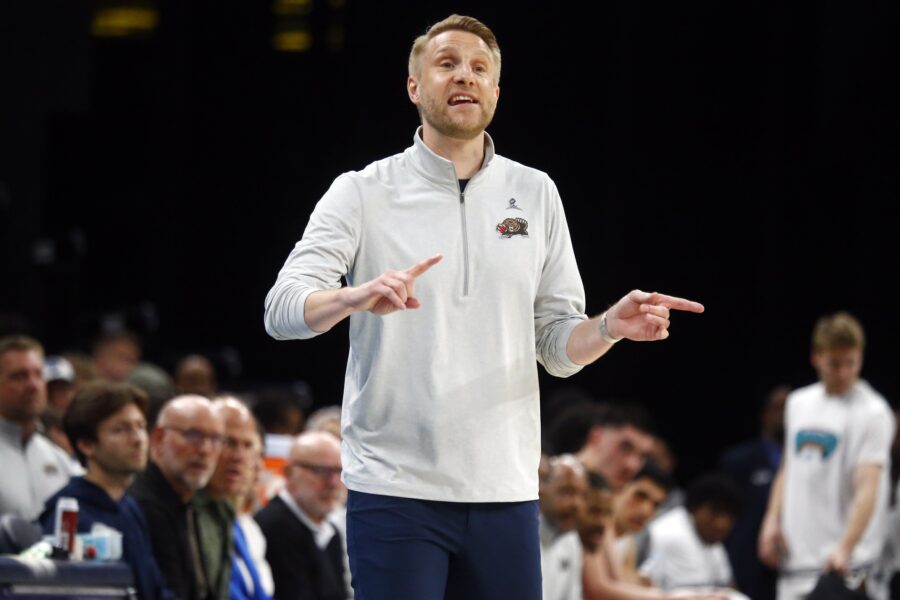 Grizzlies Retain Tuomas Iisalo As Head Coach