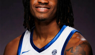 Otega Oweh, 'back and better,' withdraws from NBA draft, will return for senior season at Kentucky