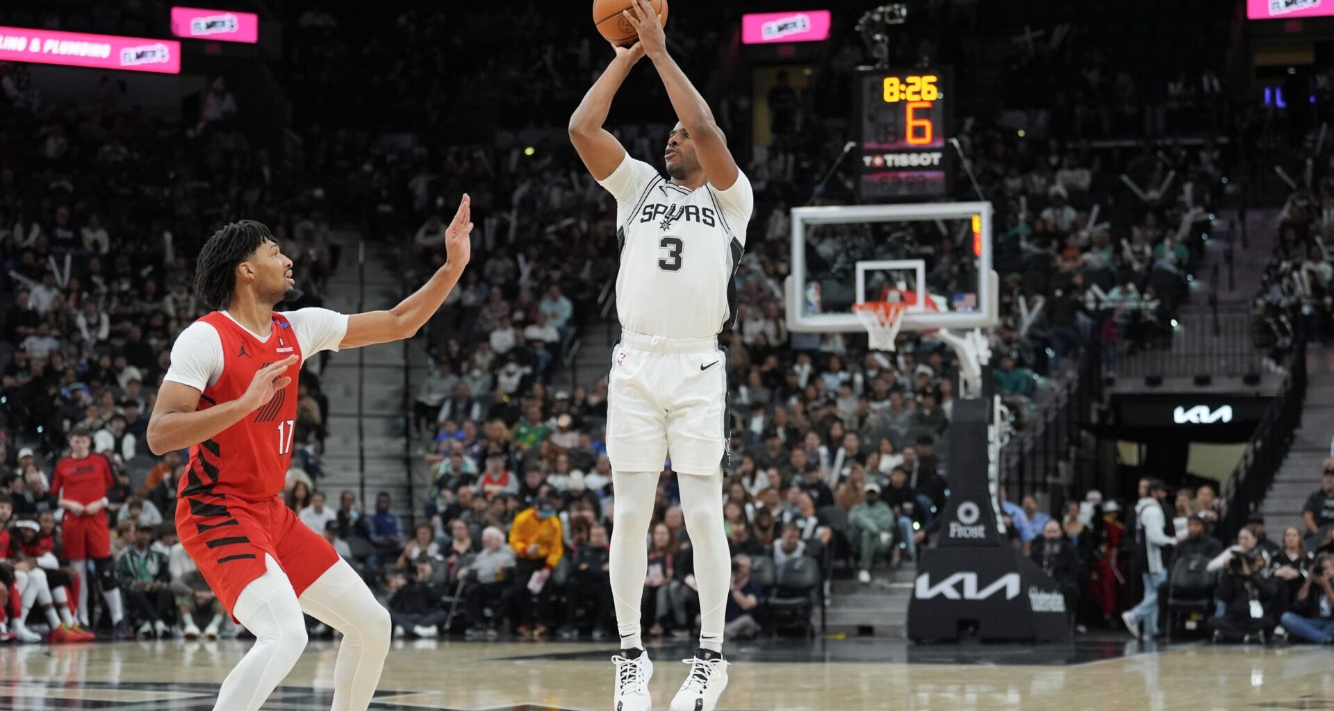 How Signing Chris Paul Can Help the Blazers this Offseason