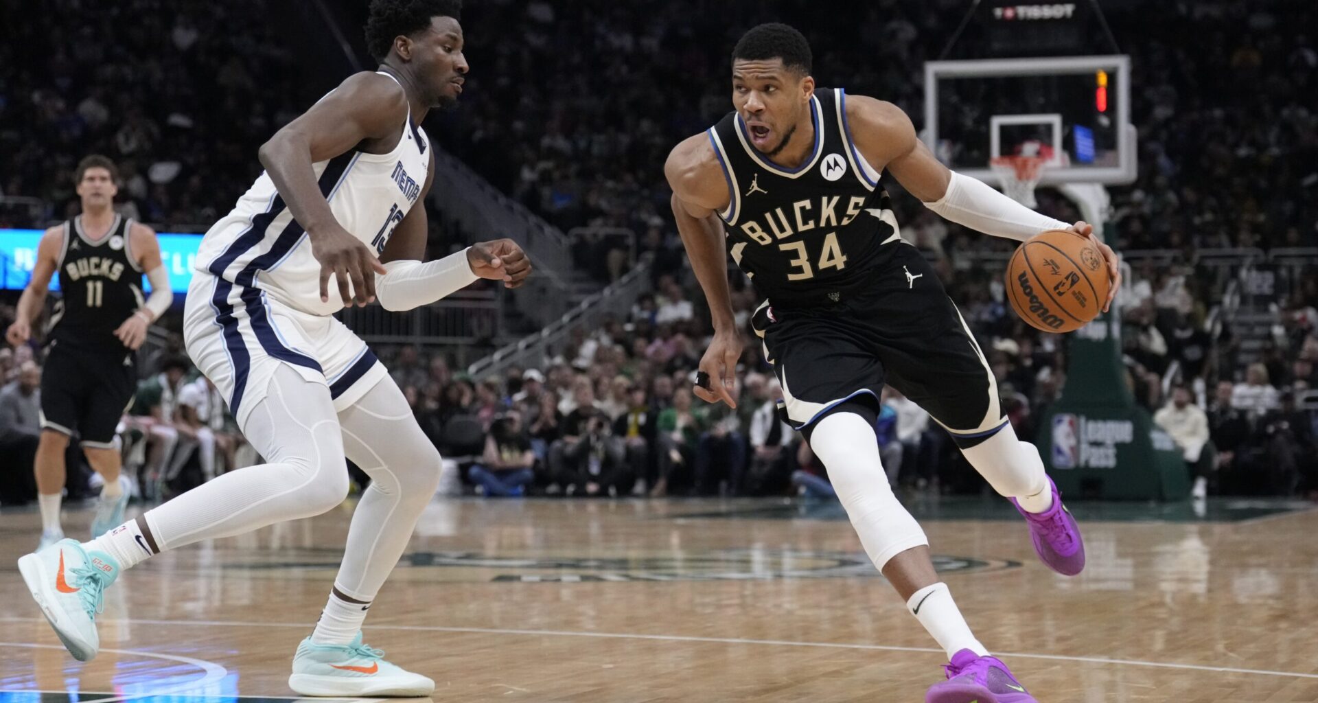 The Grizzlies could trade for Giannis.