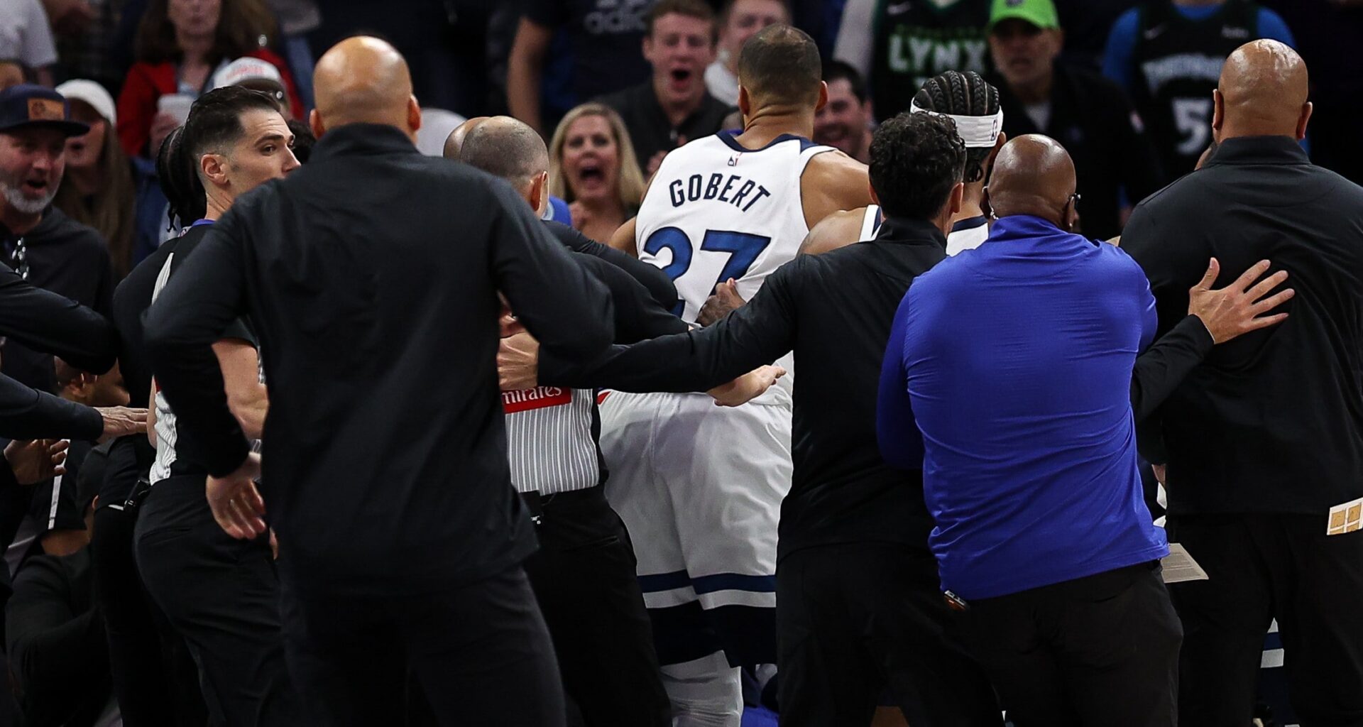 Steven Adams, Mason Plumlee ejected after heavyweight scuffle