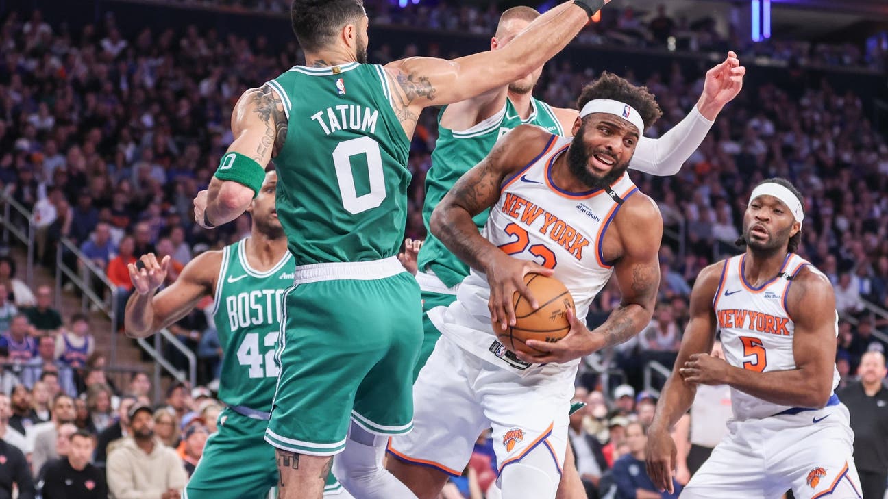 Knicks Notes: Mitchell Robinson's free throws, Karl-Anthony Towns' hand injury - SNY