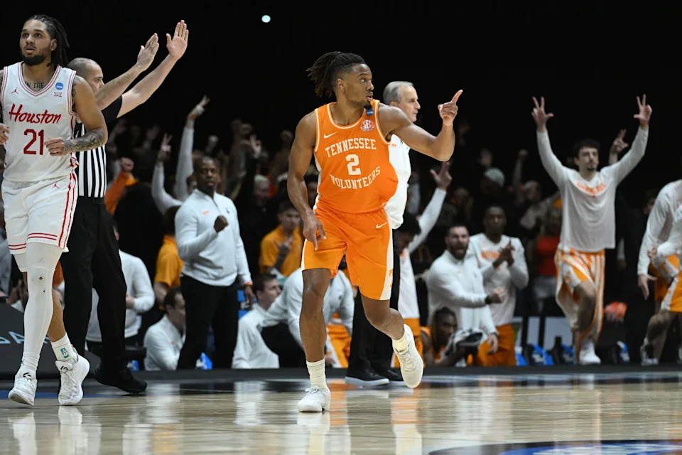 Mar 30, 2025; Indianapolis, IN, USA; Tennessee Volunteers guard Chaz Lanier (2) reacts against the Houston Cougars in the second half during the Midwest Regional final of the 2025 NCAA tournament at Lucas Oil Stadium. Mandatory Credit: Robert Goddin-Imagn Images