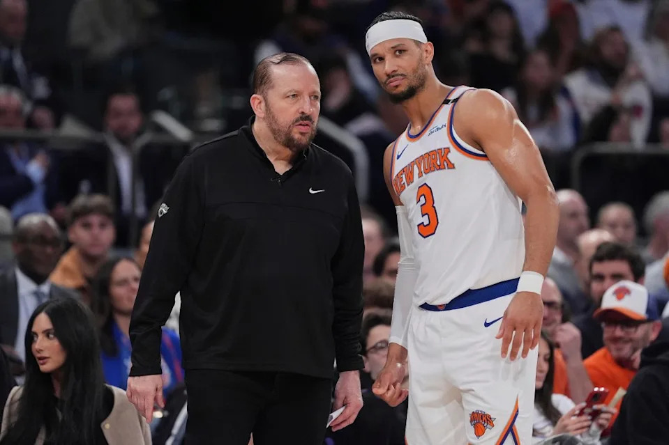 Tom Thibodeau talks with guard Josh Hart during the second quarter of the Knicks’ Game 5 win over the Pacers. AP
