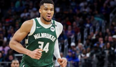 Giannis Antetokounmpo, Bucks to reportedly meet about future next week amid trade speculation