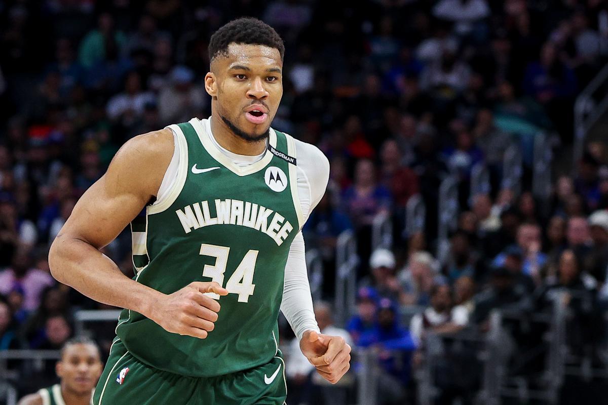 Giannis Antetokounmpo, Bucks to reportedly meet about future next week amid trade speculation