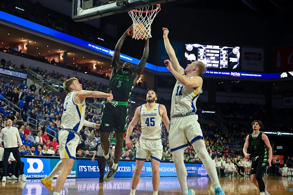 New Xavier commit Mier Panoam (3) was a double-digit scorer last season at North Dakota as a sophomore.