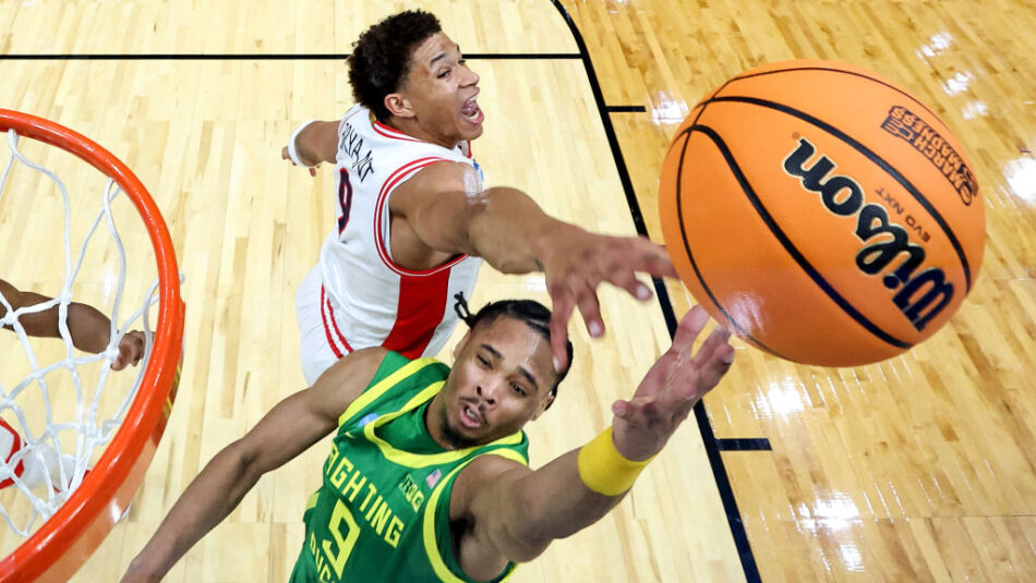 Carter Bryant of Arizona Wildcats was invited to the NBA Draft Combine...