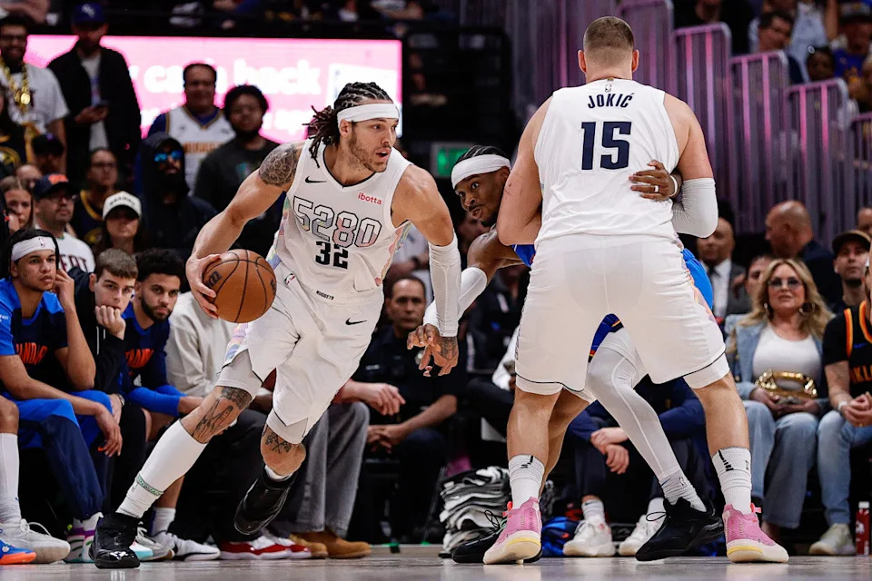 Denver Nuggets forward Aaron Gordon (32) and center Nikola Jokic (15).© Isaiah J. Downing-Imagn Images