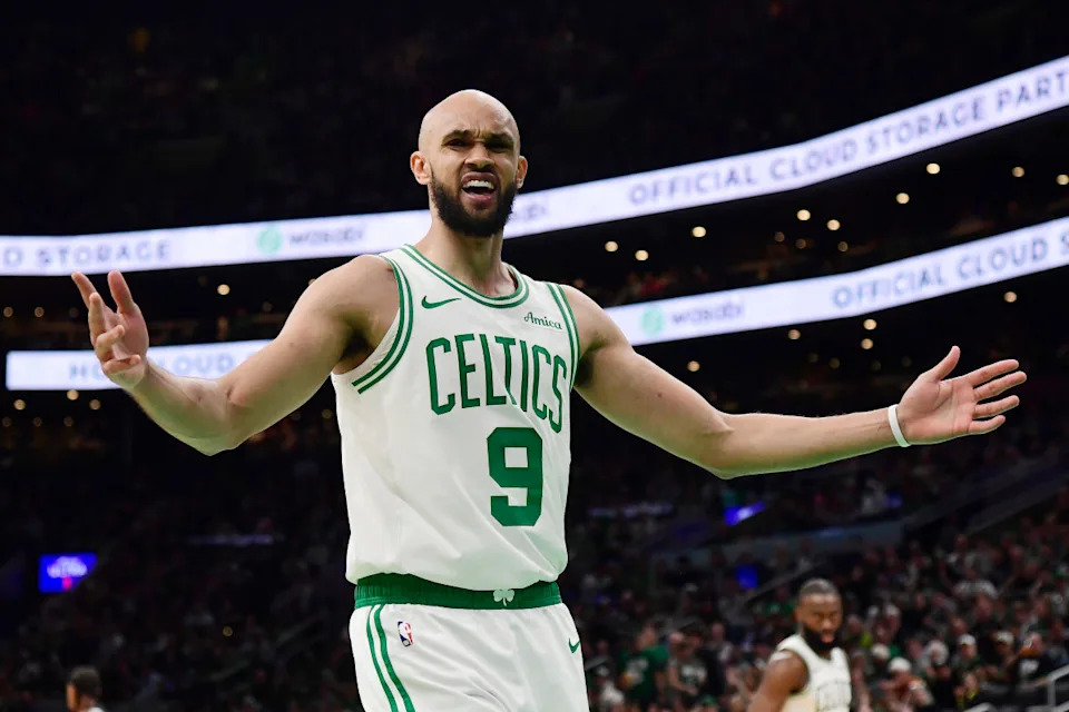 Boston Celtics guard Derrick White (9)© Bob DeChiara-Imagn Images