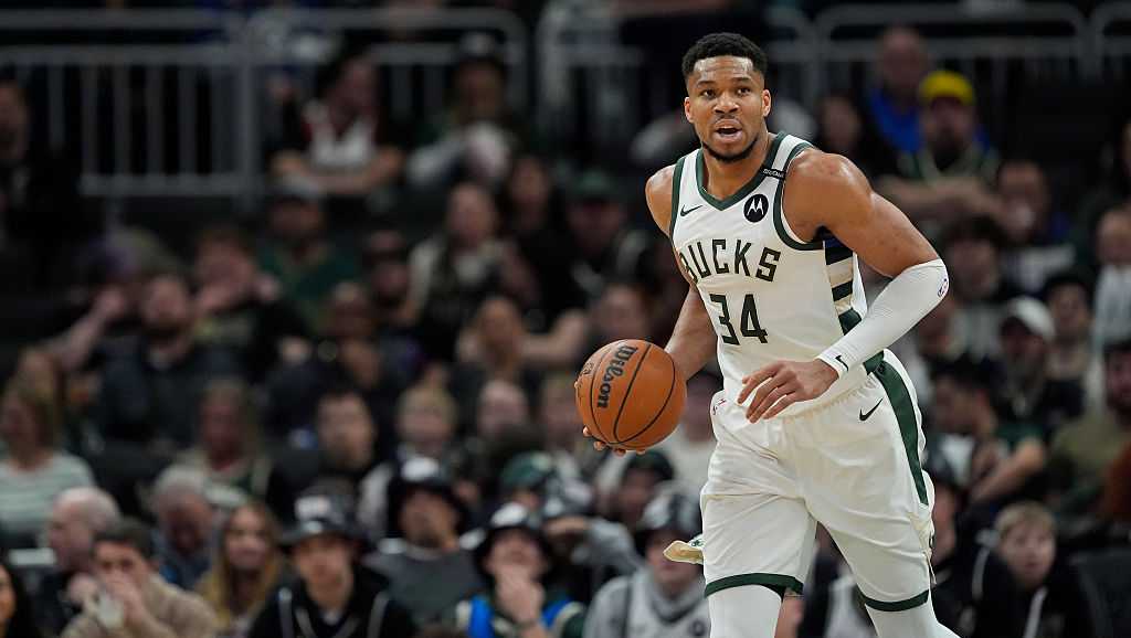 Bucks' Giannis Antetokounmpo selected to all-NBA first-team