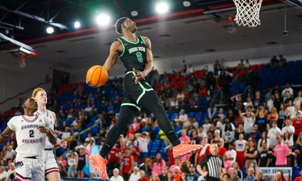 WVU Basketball Brenen Lorient