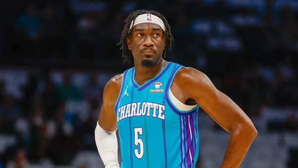 Mark Williams of Hornets