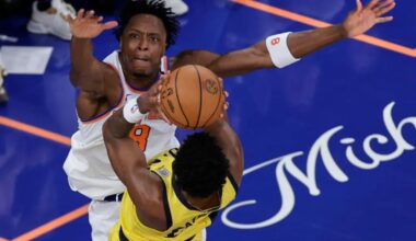 Knicks' OG Anunoby's late-game gaffes spoil early heroics in fourth